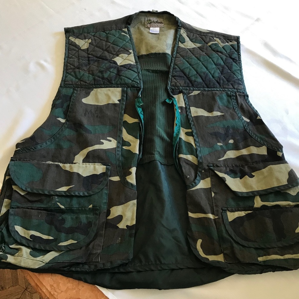 Master Sportsman Camouflage XXL Vest (50/52)